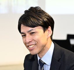 坪倉 由樹