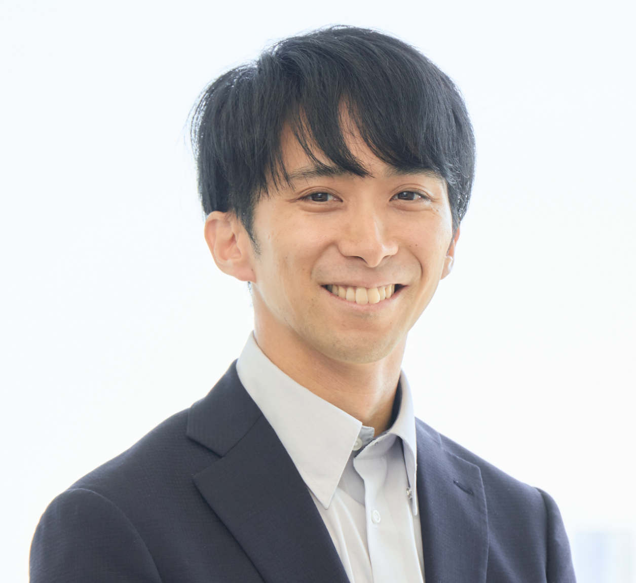 髙井 亮佑